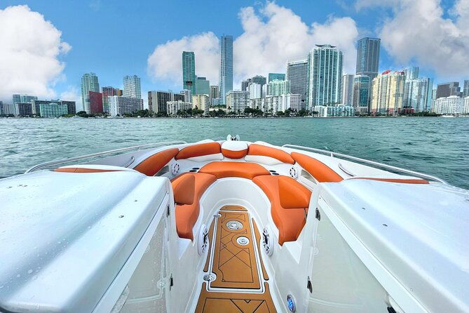 miami-private-boat-charter-with-captain-to-raccoon-island-more