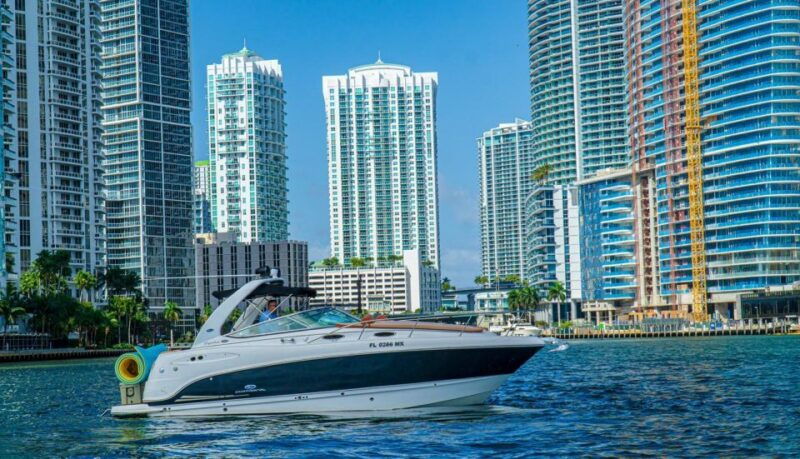 miami-private-boat-cruise-and-tour-with-captain