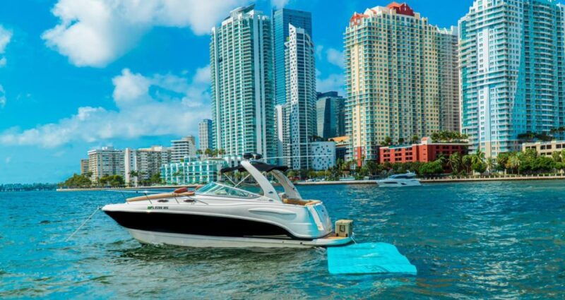 miami-private-boat-cruise-and-tour-with-captain