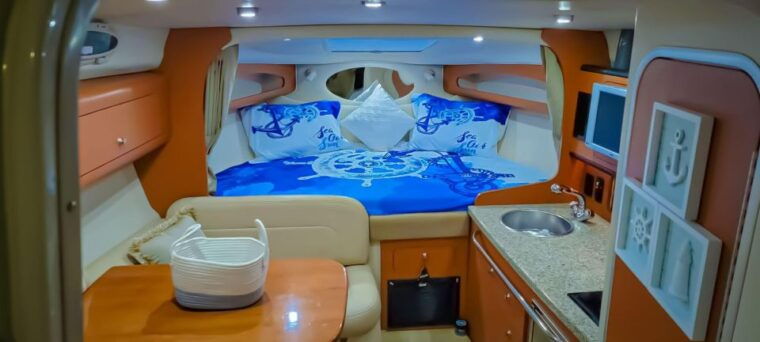 miami-private-boat-cruise-and-tour-with-captain