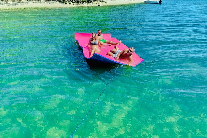 miami-private-boat-rental-with-captain-sandbars-and-more