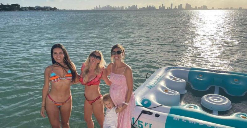 miami-private-city-cruise-of-miami-beach-with-french-guide
