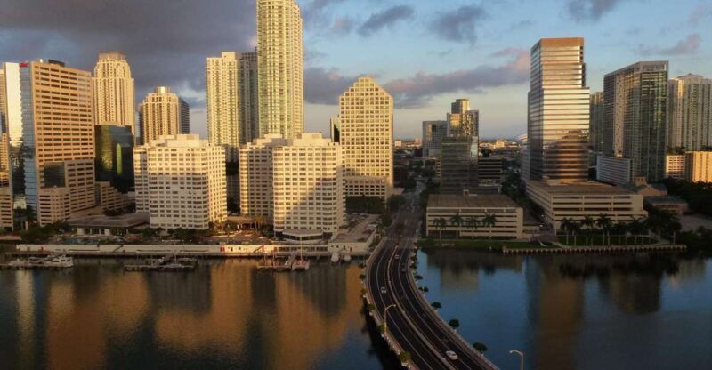 miami-private-customized-walking-tour-with-a-local-host