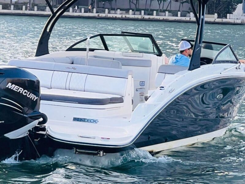 Miami: Private Guided Boat Tour with Champagne - Key Points
