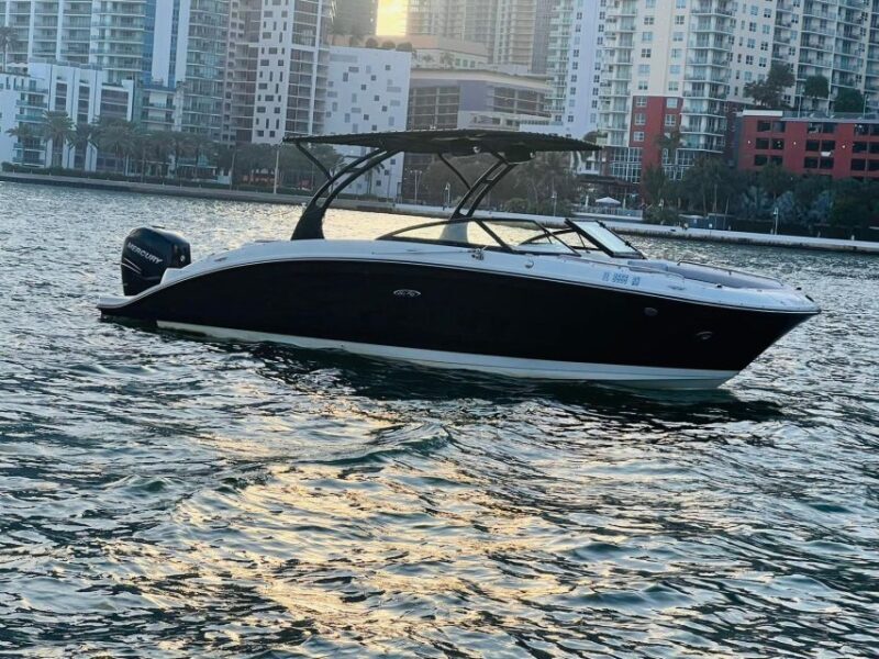Miami: Private Guided Boat Tour with Champagne - What’s included and what’s not