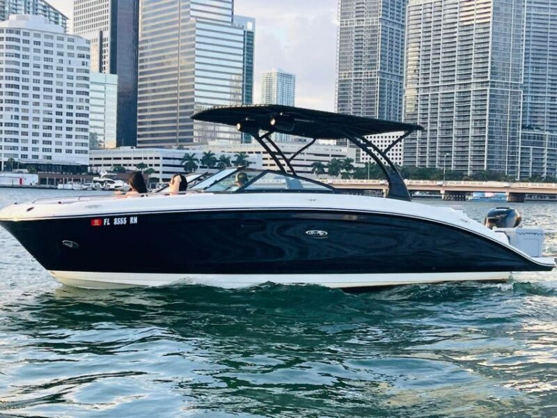 Miami: Private Guided Boat Tour with Champagne - Who should consider this tour?