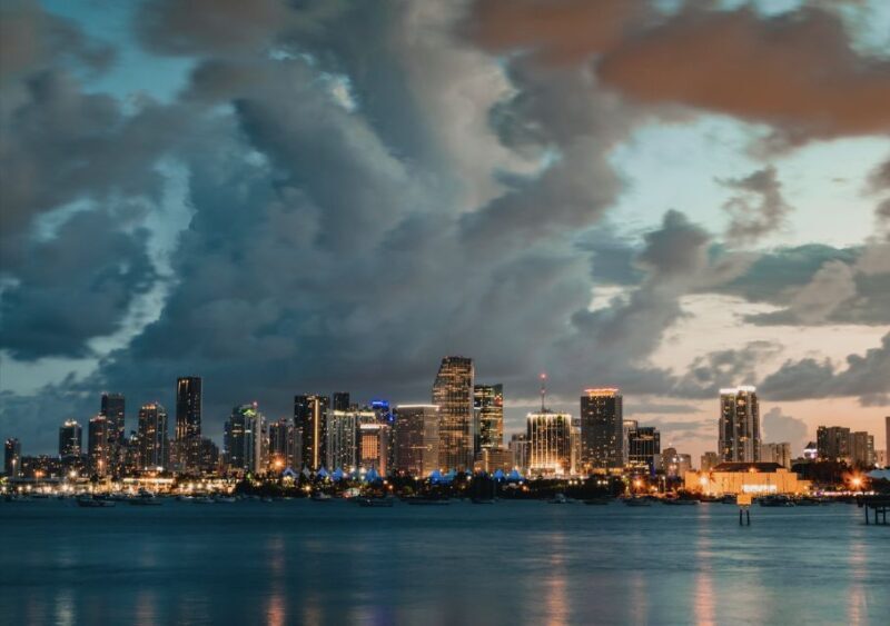 Miami: Private Luxury Airplane Tour with Champagne - Experience Overview: What You Can Expect