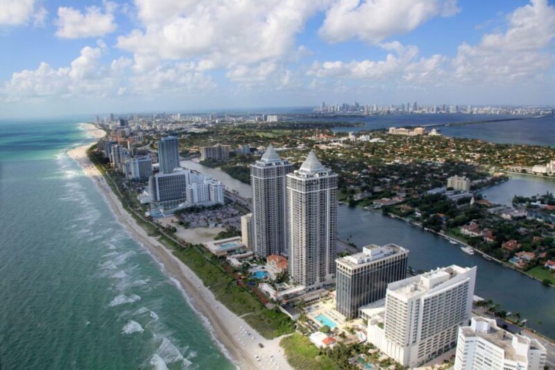 Miami: Private Luxury Airplane Tour with Champagne - Who Should Consider This Experience