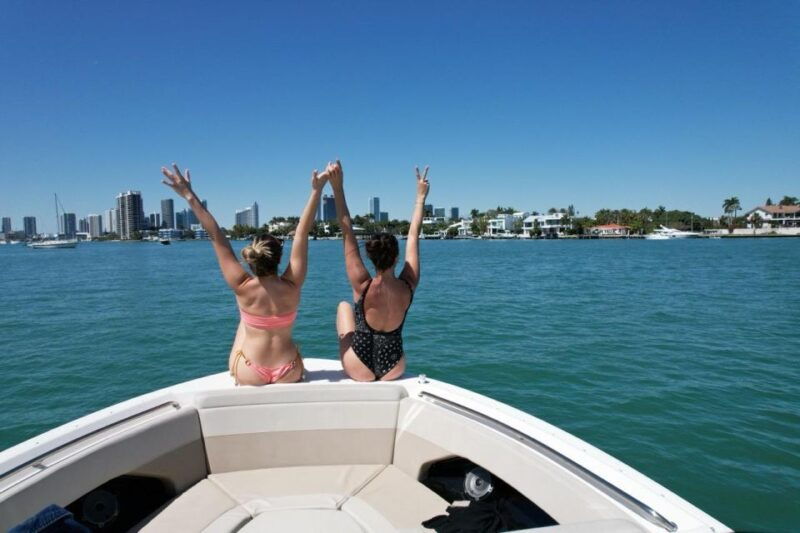 miami-private-star-island-miami-skyline-miami-river-tour
