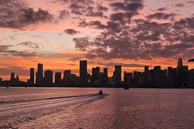 miami-private-sunset-speedboat-for-up-to-6-people