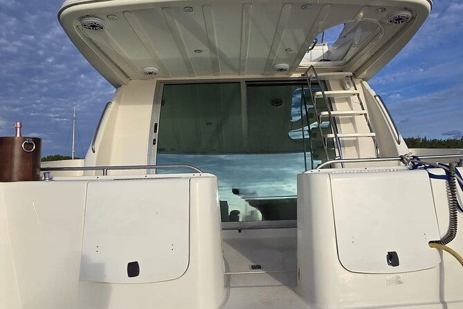 miami-private-yacht-cruise-enjoy-the-biscayne-bay-luxury-tours