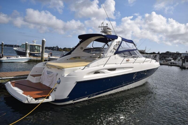 miami-private-yacht-for-up-to-12-people