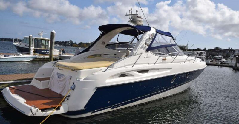 miami-private-yacht-for-up-to-12-people