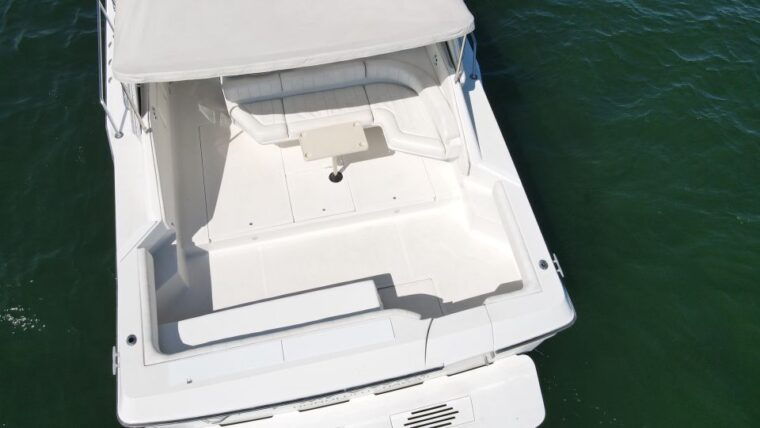 miami-private-yacht-rental-tour-with-champagne-and-snorkel