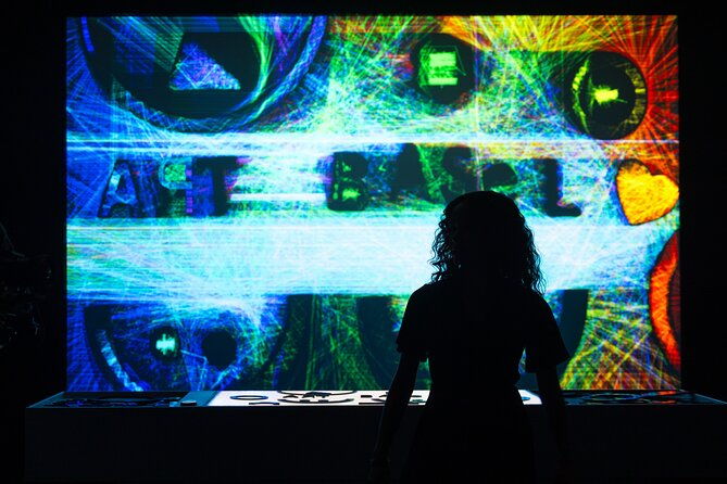 miami-select-pass-bus-tour-celebrity-homes-cruise-artechouse