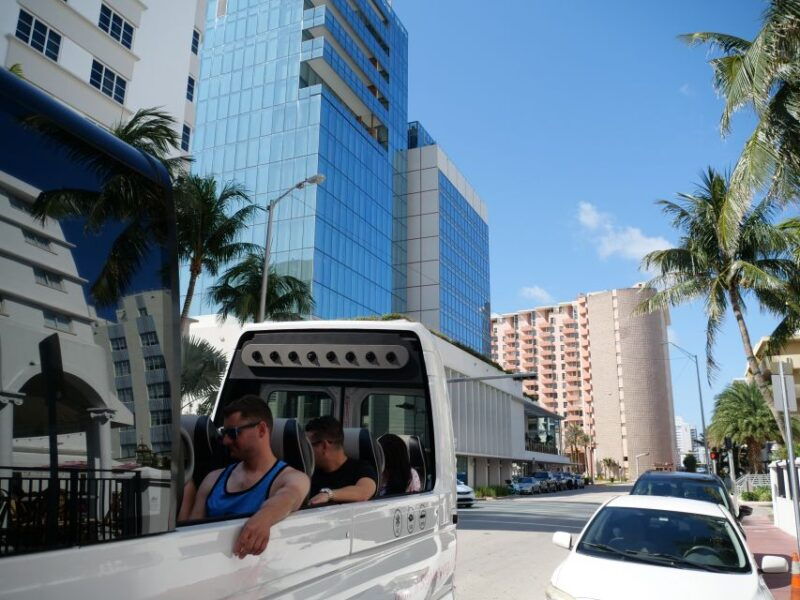 miami-sightseeing-tour-in-a-convertible-bus