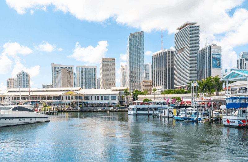 miami-sip-sea-cocktail-cruise-with-bar-on-board