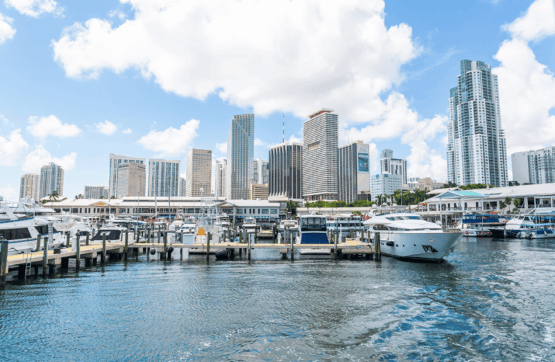 miami-sip-sea-cocktail-cruise-with-bar-on-board