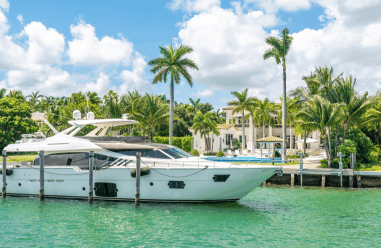 miami-sip-sea-cocktail-cruise-with-bar-on-board