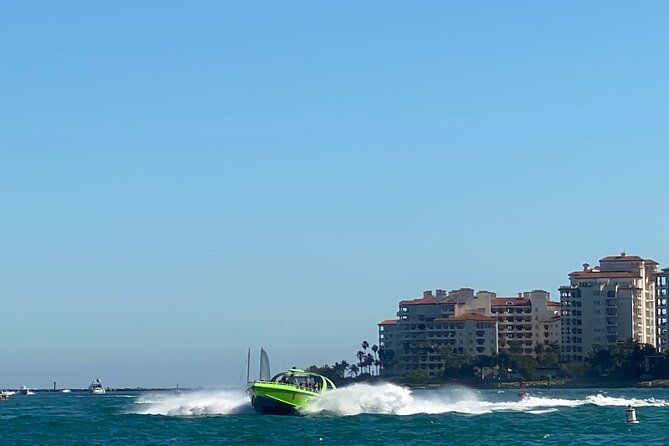 miami-skyline-75-minute-luxury-cruise-of-millionaires-homes