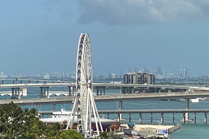 miami-skyline-cruise-of-celebrity-homes-and-biscayne-bay