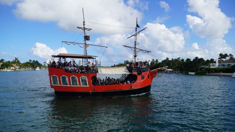 Miami: Skyline & Millionaire's Homes Pirate Boat Cruise - What Makes This Tour Stand Out?