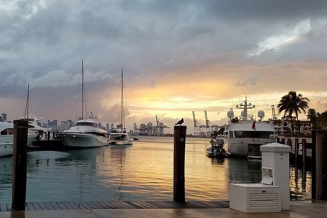 miami-skyline-sunset-cruise-biscayne-bay