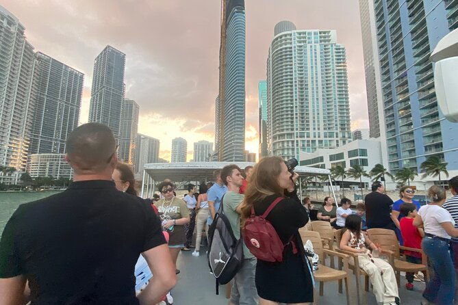 miami-skyline-sunset-cruise-of-biscayne-bay-millionaire-homes