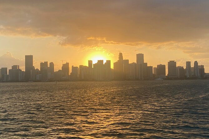 miami-skyline-sunset-cruise-of-biscayne-bay-millionaire-homes