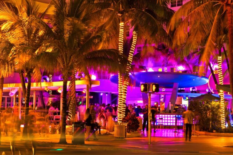miami-small-group-night-tour-with-skyviews-wheel-ride