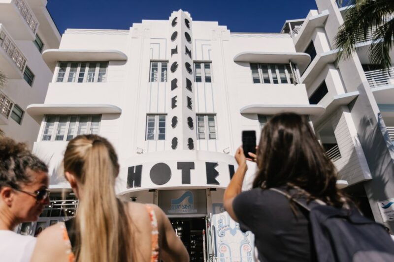 miami-south-beach-art-deco-walking-tour-2