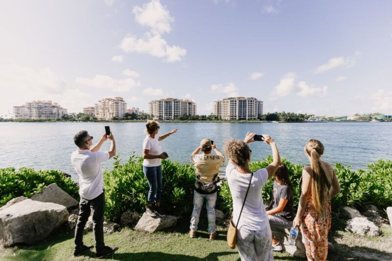 miami-south-beach-art-deco-walking-tour-2