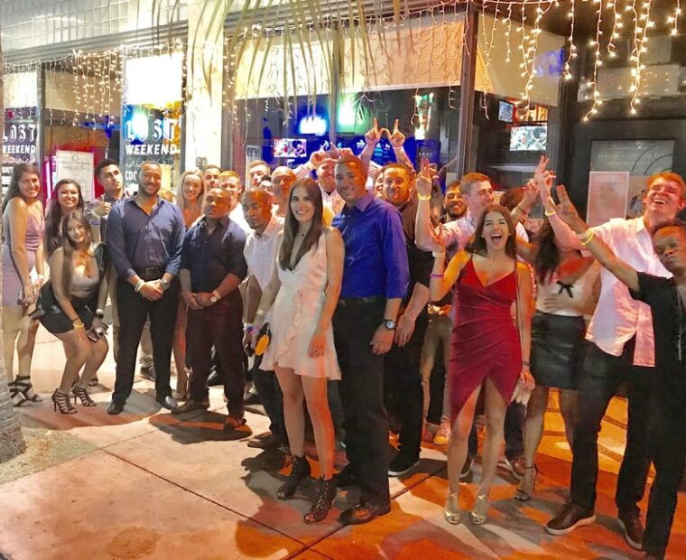 miami-south-beach-bar-club-crawl-experience