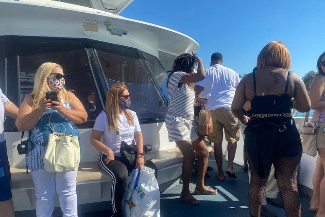 miami-south-beach-cruise-millionaire-homes-hard-rock-cafe-meal