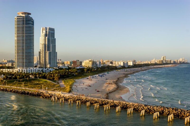 miami-south-beach-downtown-islands-helicopter-tour