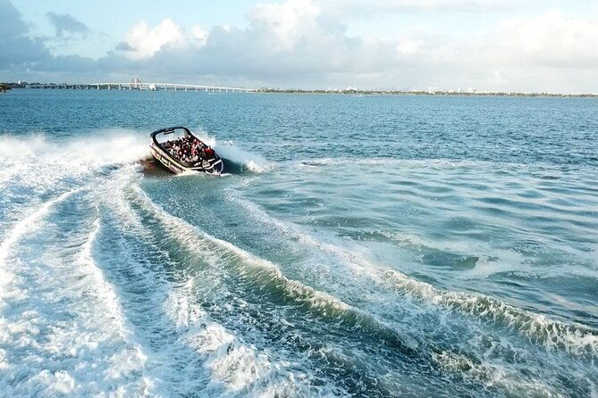 miami-speed-boat-south-beach-hard-rock-meal-at-bayside-marketplace