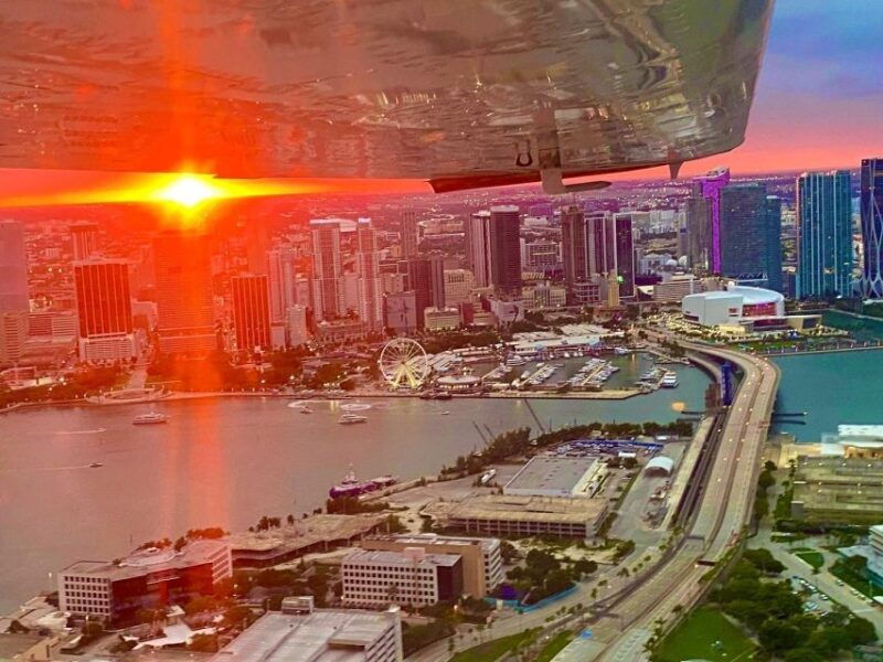 miami-sunset-private-luxury-airplane-tour