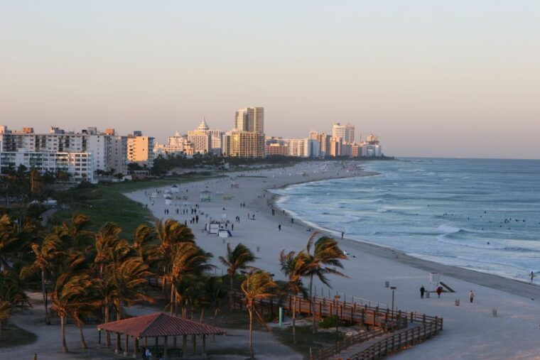 miami-sunset-private-luxury-airplane-tour