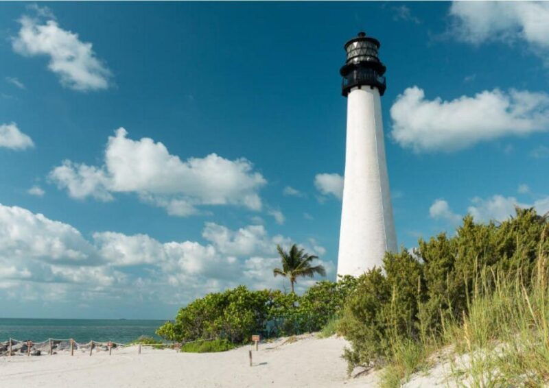 miami-visit-to-the-lighthouse-key-biscayne-brickell