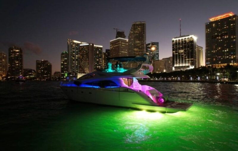 miami-yacht-rental-with-jetski-paddleboards-inflatables