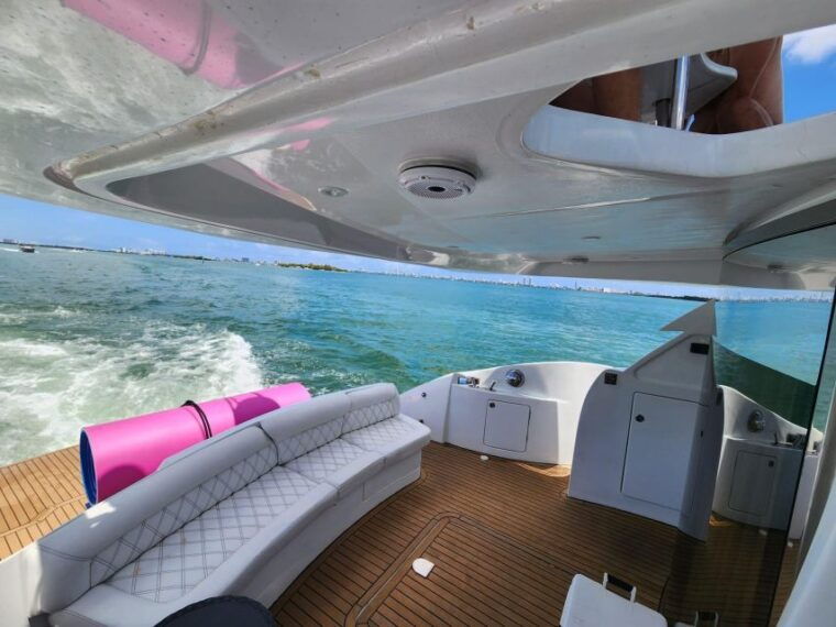 miami-yacht-rental-with-jetski-paddleboards-inflatables