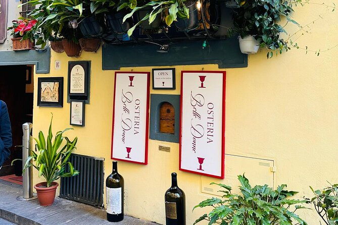 michelangelos-david-a-sip-through-a-wine-window-experience