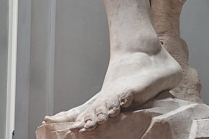 michelangelos-david-small-group-tour