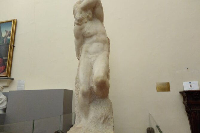 michelangelos-david-tour-in-the-accademia-tickets-not-included