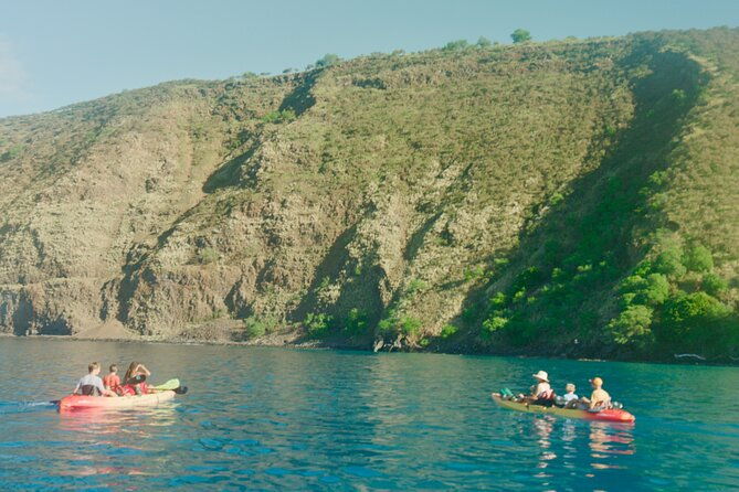 midday-meander-kealakekua-bay-kayak-and-snorkel-adventure-2
