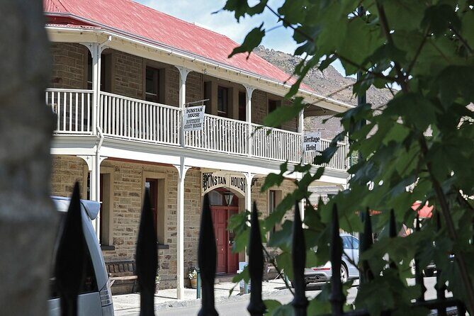 Middlemarch to Queenstown Small-Group Tour: Scenic Journey - Stop 1: St. Bathans – A Ghost Town in Time