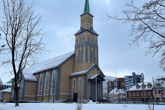 midnight-concert-in-tromso-cathedral-2