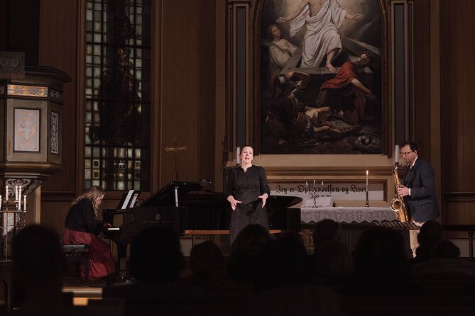 midnight-concert-in-tromso-cathedral-3