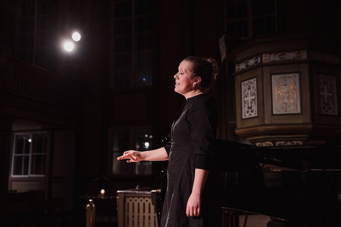 midnight-concert-in-tromso-cathedral-3