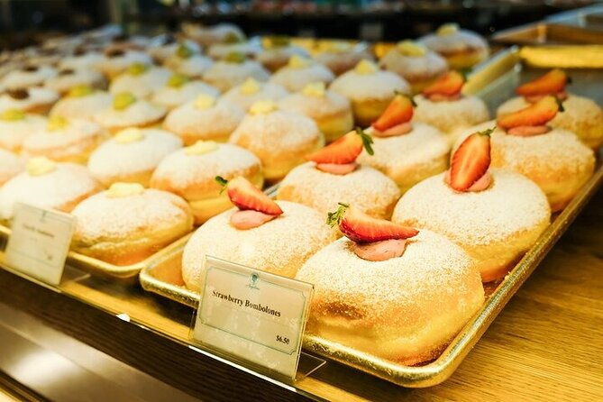 midtown-holiday-donut-adventure-small-group